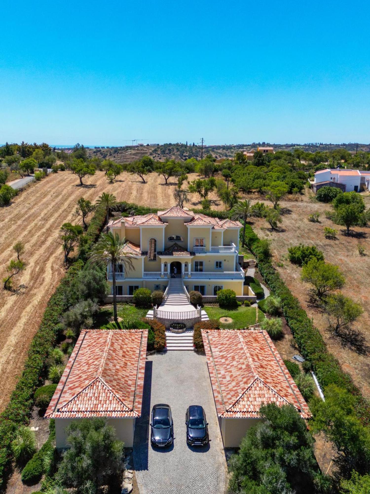 Casa Ferrel Lagos